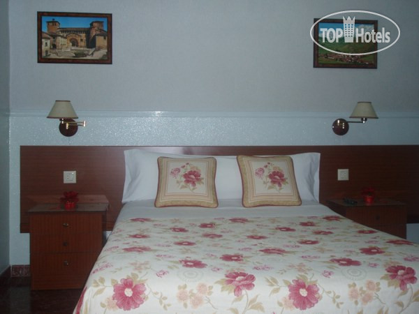 Hotelier's photos Hostal Corbero 2*