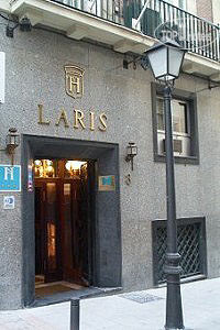 Hotelier's photos Hostal Laris 3*