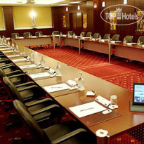 Pullman Madrid Airport & Feria