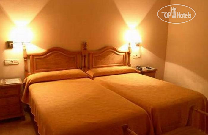 Hotelier's photos Isis 2*