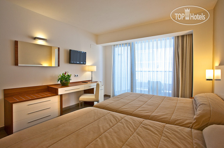 New photos from tourists RH Portocristo 4*