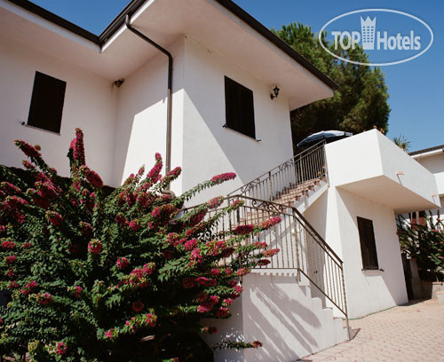 New photos from tourists Villaggio Pineta Petto Bianco 4*