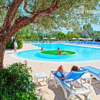 TH Simeri - Simeri Village Бассейн