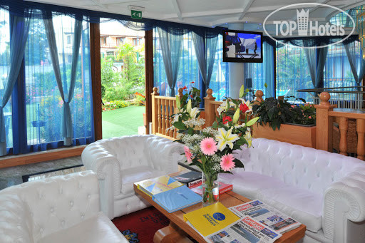 New photos from tourists Alexander 4*