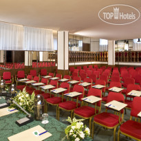 Vittoria Pesaro Reunions room