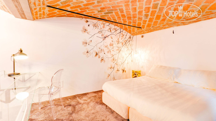 Hotel photo Il Convento Dei Fiori Di Seta 4*