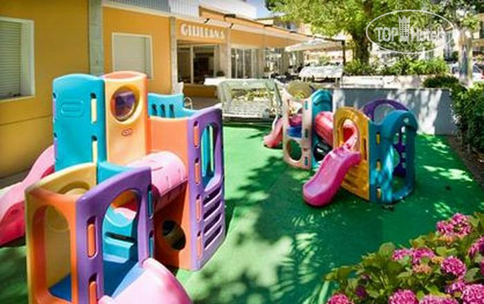 New photos from tourists Giuliana 3*