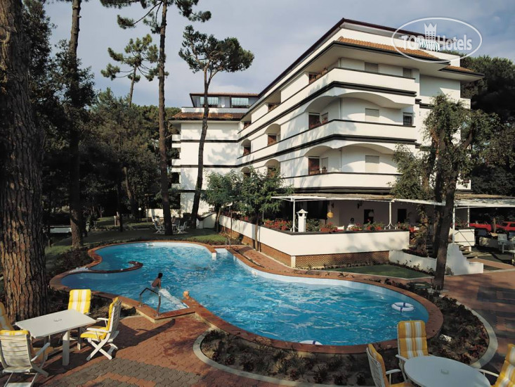 Hotel photo Saint Mauritius 4*