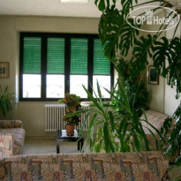 Manzi Hotel  