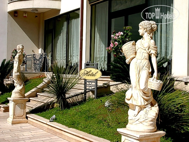 New photos from tourists Riva del Sole 4*