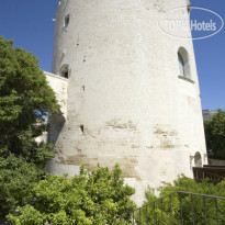 Torre Del Parco 1419 Фасад отеля днем