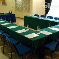 Palace Pomezia 