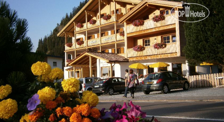 Monti Pallidi Bed and Breakfast Apartments