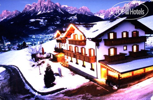 Hotelier's photos El Mondin hotel San Martino di Castrozza 3*
