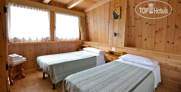 New photos from tourists La Baita