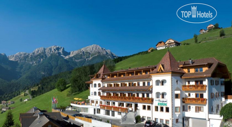 Hotel photo Kronplatz-Resort BergHotel Zirm 4*