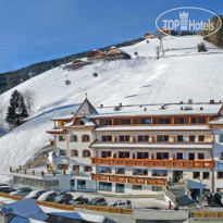Kronplatz-Resort BergHotel Zirm