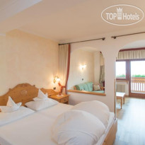 Kronplatz-Resort BergHotel Zirm