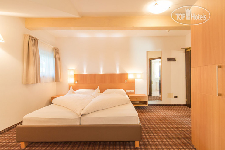 Hotel photo Kronplatz-Resort Hotel Kristall 4*