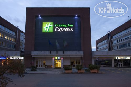 Hotelier's photos Holiday Inn Express Foligno 3*