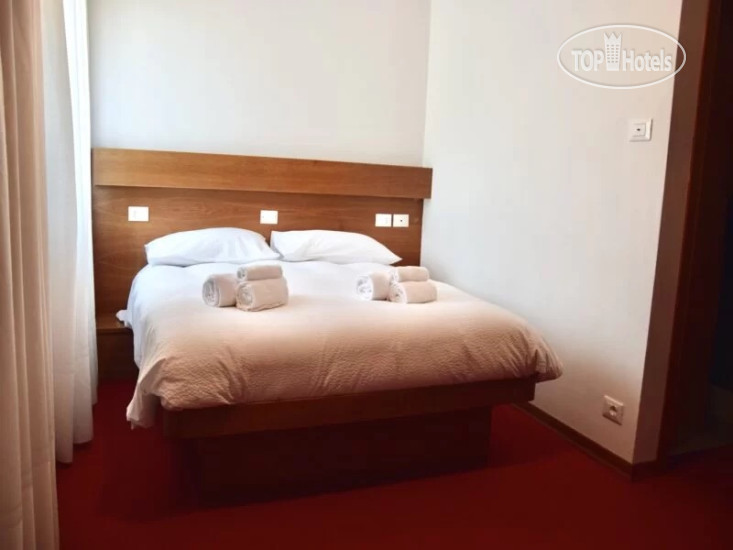 New photos from tourists Ferrari 3*