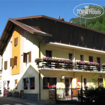 Aurora Hotel Marmolada 