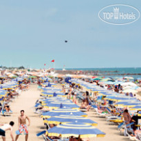 Malibu Beach Camping Village  Песчаный пляж