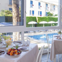 Harvey ApartHotel "Шведский стол"