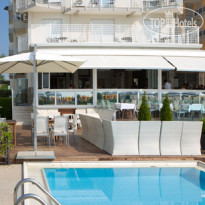 Hotel Ril Отель и бассейн