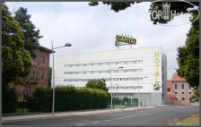 Capital 4*