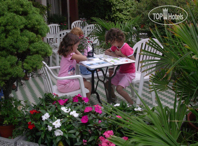 New photos from tourists Hotel Rivamare 2*