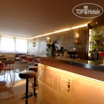 Gabrieli Sandwirth бар