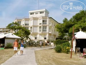 Hotel photo Petit Palais 4*