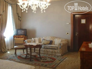 Hotelier's photos Al Ponte dei Sospiri 4*