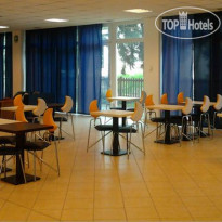 New Moon Resort & Hostel