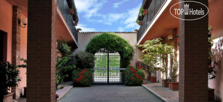 Hotel photo Ca Bianca Hotel Corte del Naviglio 4*