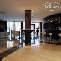 Crowne Plaza Бар