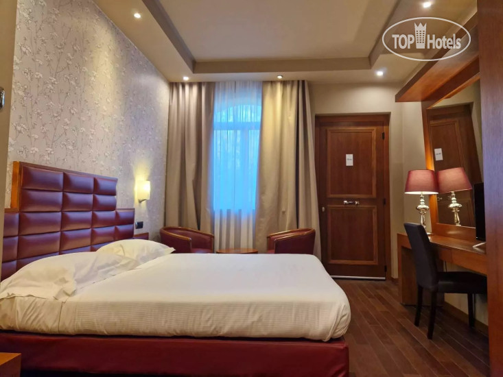 Hotel photo Silver 4*