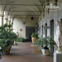 Palazzo Ricasoli Холл