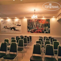 Wall Art Aparthotel