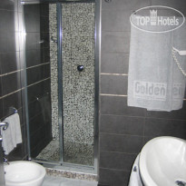 Golden Hotel 