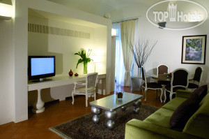 New photos from tourists Palazzo Caracciolo Napoli 4*