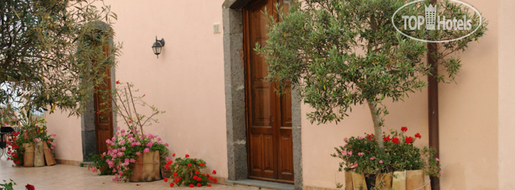 Hotel photo La Grevillea Agriturismo  3*