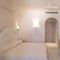 Therasia Resort 