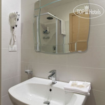 Collina Suites 