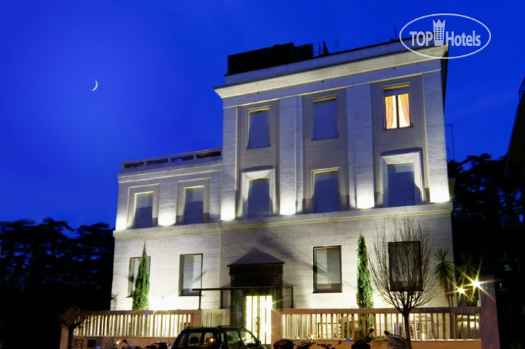 Hotelier's photos Relais 6 Via Tolmino 4*