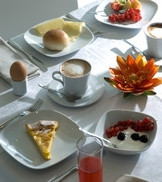 New photos from tourists Cancelli Rossi Rome-Airport 4*
