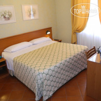 Corona Double bedroom services: wifi