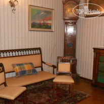 Angelica Holiday House 