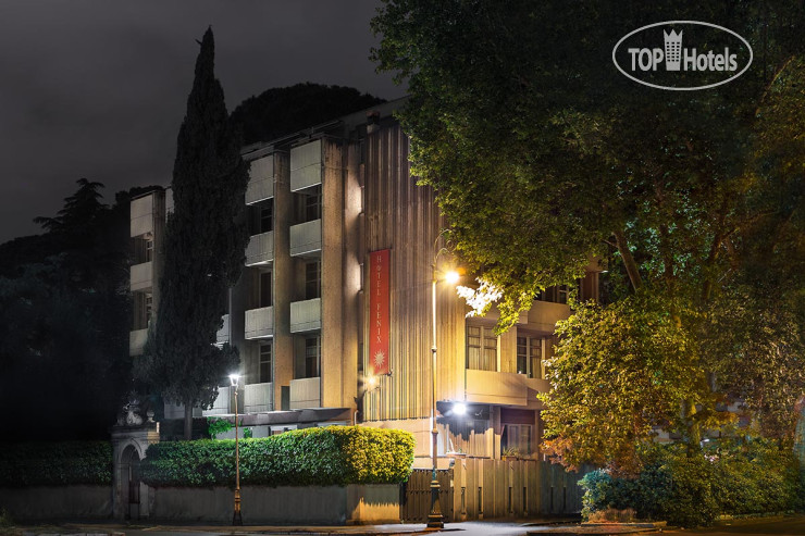 Hotelier's photos Fenix Hotel Roma 4*
